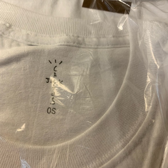 Two Travis Scott Cactus Jack one size tee shirts - Picture 8 of 9